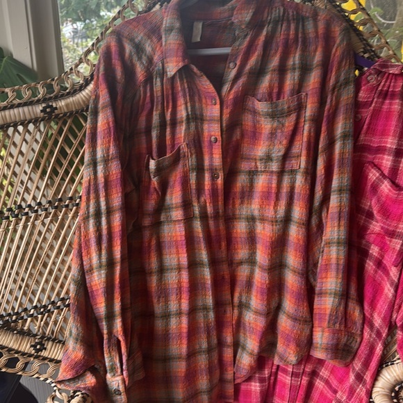 2 Anthropologie Pilcro plaid long sleeve - Picture 5 of 6
